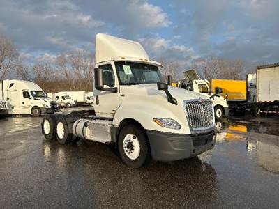 International LT625 Day Cab Truck - 430HP, 12 Speed Automatic