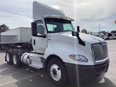 International LT625 Day Cab Truck - 430HP, 10 Speed Automatic