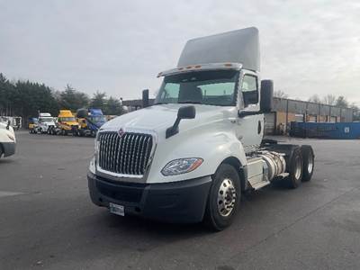 International LT625 Day Cab Truck - 430HP, 10 Speed Automatic