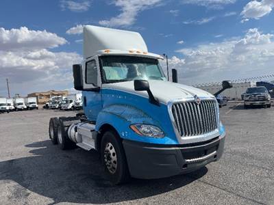 International LT625 Day Cab Truck - 430HP, 10 Speed Automatic