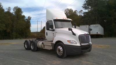 International LT625 Day Cab Truck - 430HP, 10 Speed Automatic