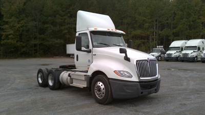 International LT625 Day Cab Truck - 430HP, 10 Speed Automatic
