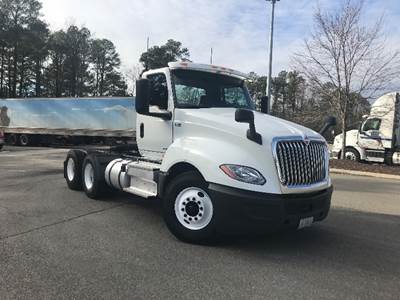 International LT625 Day Cab Truck - 430HP, 10 Speed Automatic