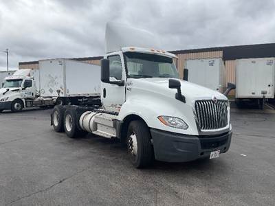 International LT625 Day Cab Truck - 430HP, 10 Speed Automatic