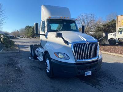 International LT625 Day Cab Truck - 430HP, 10 Speed Automatic