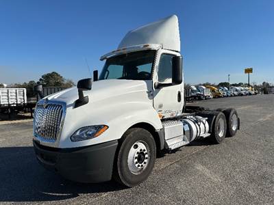 International LT625 Day Cab Truck - 430HP, 10 Speed Automatic
