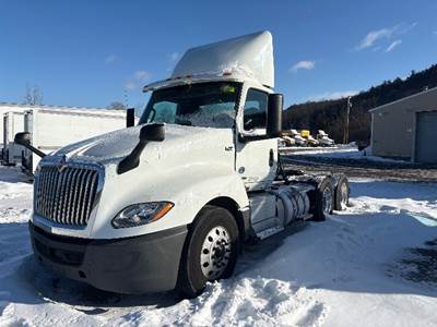 International LT625 Day Cab Truck - 430HP, 10 Speed Automatic