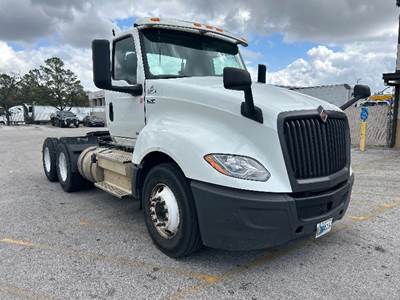 International LT625 Day Cab Truck - 430HP, 12 Speed Automatic