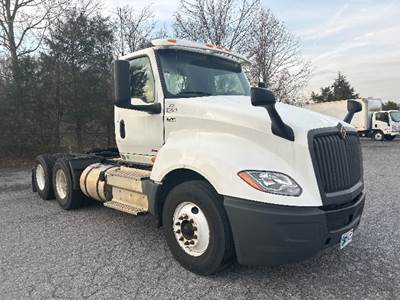 International LT625 Day Cab Truck - 430HP, 12 Speed Automatic