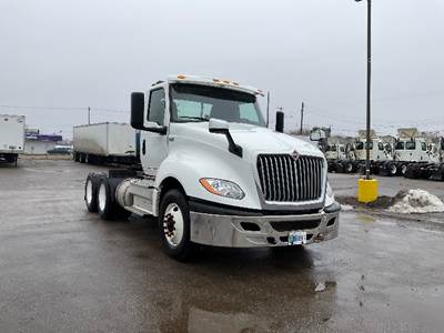 International LT625 Day Cab Truck - Cummins 450HP, 12 Speed Automatic