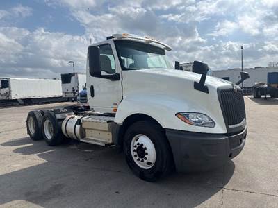 International LT625 Day Cab Truck - 430HP, 12 Speed Automatic