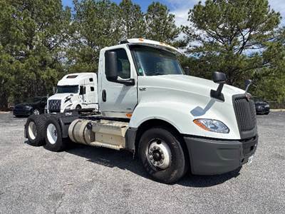 International LT625 Day Cab Truck - 430HP, 12 Speed Automatic