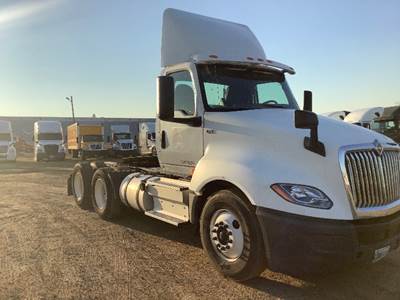 International LT625 Day Cab Truck - 430HP, 10 Speed Automatic