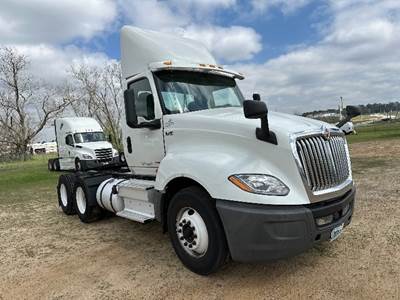 International LT625 Day Cab Truck - 430HP, 10 Speed Automatic