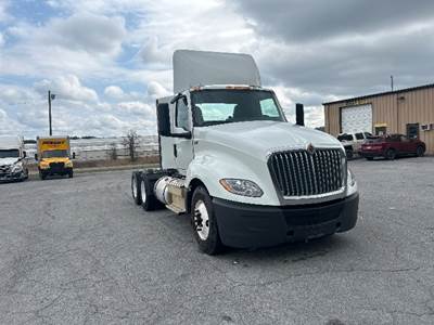 International LT625 Day Cab Truck - Cummins 450HP, 13 Speed Automatic