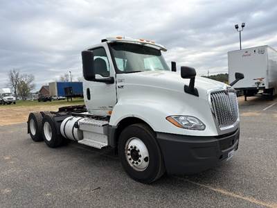 International LT625 Day Cab Truck - 430HP, 10 Speed Automatic