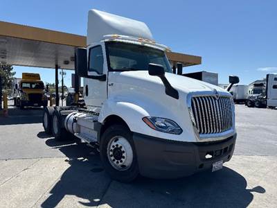 International LT625 Day Cab Truck - 430HP, 10 Speed Automatic