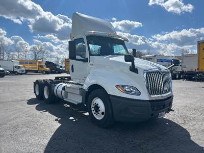 International LT625 Day Cab Truck - 430HP, 10 Speed Automatic