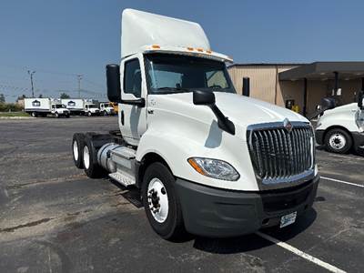 International LT625 Day Cab Truck - 430HP, 10 Speed Automatic