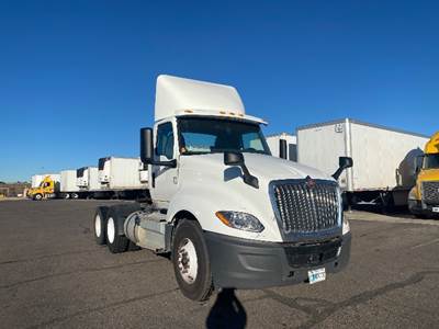 International LT625 Day Cab Truck - 430HP, 10 Speed Automatic