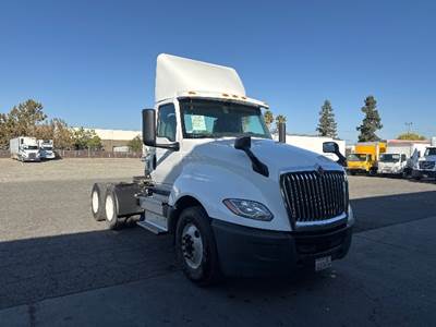 International LT625 Day Cab Truck - 430HP, 10 Speed Automatic