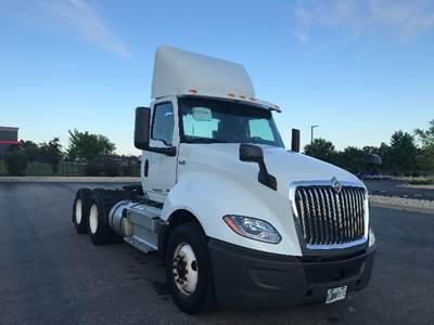 International LT625 Day Cab Truck - 430HP, 12 Speed Automatic