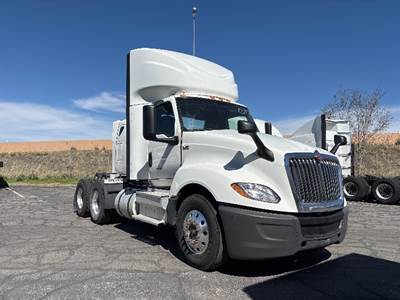 International LT625 Day Cab Truck - Cummins 450HP, 13 Speed Manual