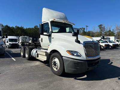 International LT625 Day Cab Truck - 430HP, 10 Speed Automatic