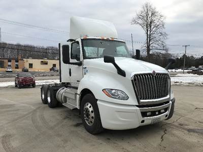 International LT625 Day Cab Truck - 450HP, 12 Speed Automatic
