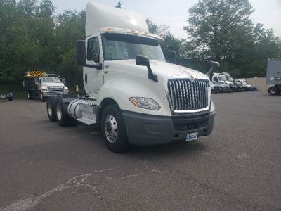 International LT625 Day Cab Truck - 430HP, 10 Speed Automatic