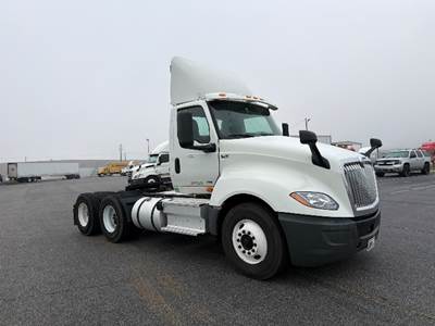 International LT625 Day Cab Truck - 430HP, 10 Speed Automatic