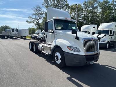 International LT625 Day Cab Truck - 430HP, 10 Speed Automatic