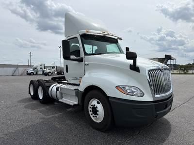 International LT625 Day Cab Truck - 430HP, 10 Speed Automatic