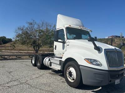 International LT625 Day Cab Truck - 430HP, 12 Speed Automatic