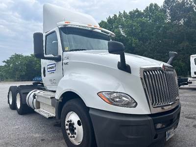 International LT625 Day Cab Truck - 430HP, 10 Speed Automatic
