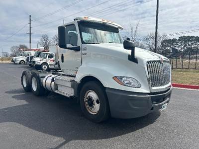 International LT625 Day Cab Truck - 430HP, 10 Speed Automatic