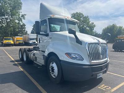 International LT625 Day Cab Truck - 430HP, 10 Speed Automatic