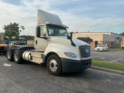 International LT625 Day Cab Truck - 430HP, 12 Speed Automatic