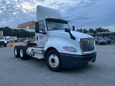 International LT625 Day Cab Truck - 430HP, 10 Speed Automatic