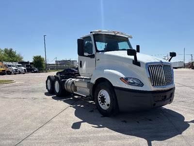 International LT625 Day Cab Truck - 430HP, 10 Speed Automatic