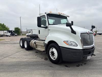 International LT625 Day Cab Truck - 430HP, 10 Speed Automatic