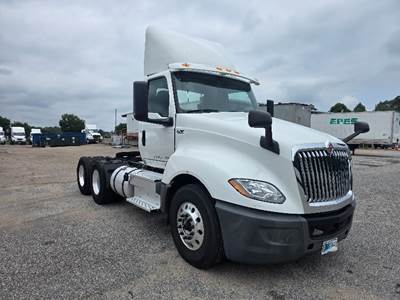 International LT625 Day Cab Truck - 430HP, 10 Speed Automatic