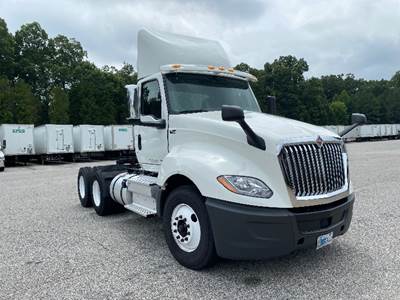 International LT625 Day Cab Truck - 430HP, 10 Speed Automatic