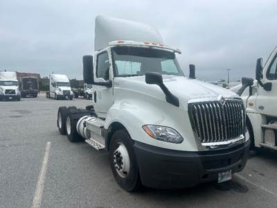 International LT625 Day Cab Truck - 430HP, 10 Speed Automatic