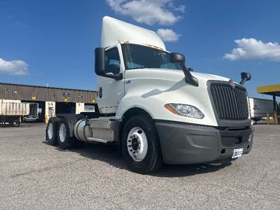 International LT625 Day Cab Truck - 430HP, 12 Speed Automatic