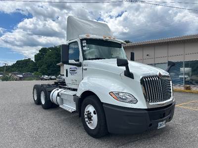 International LT625 Day Cab Truck - 430HP, 10 Speed Automatic