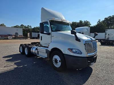International LT625 Day Cab Truck - 430HP, 10 Speed Automatic