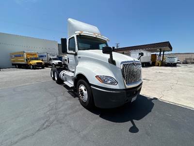 International LT625 Day Cab Truck - 430HP, 12 Speed Automatic
