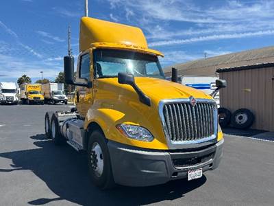 International LT625 Day Cab Truck - 430HP, 12 Speed Automatic