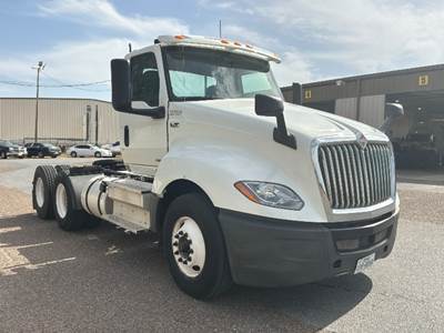 International LT625 Day Cab Truck - 430HP, 12 Speed Automatic
